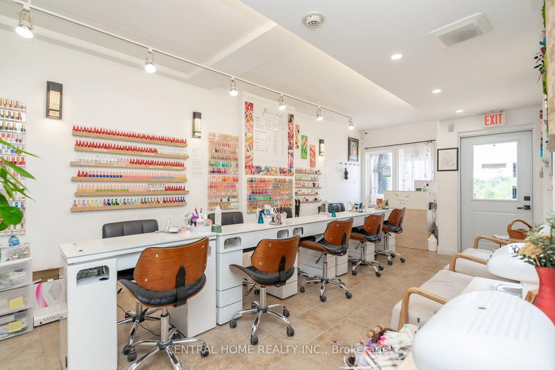 01 - 109 Old Kingston Rd, Ajax, L1T 3A6 | Image 2