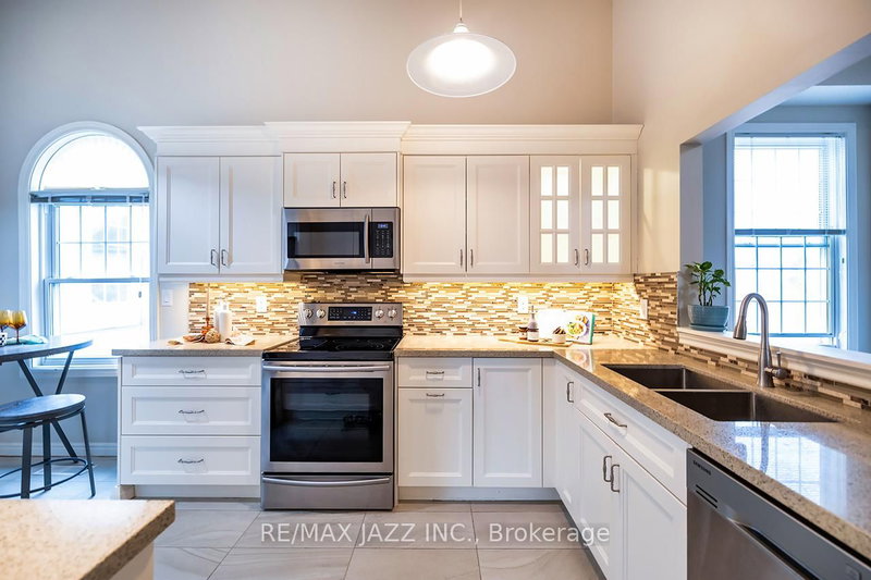 C3 - 1655 Nash Rd, Clarington, L1E 1S8 | Image 2