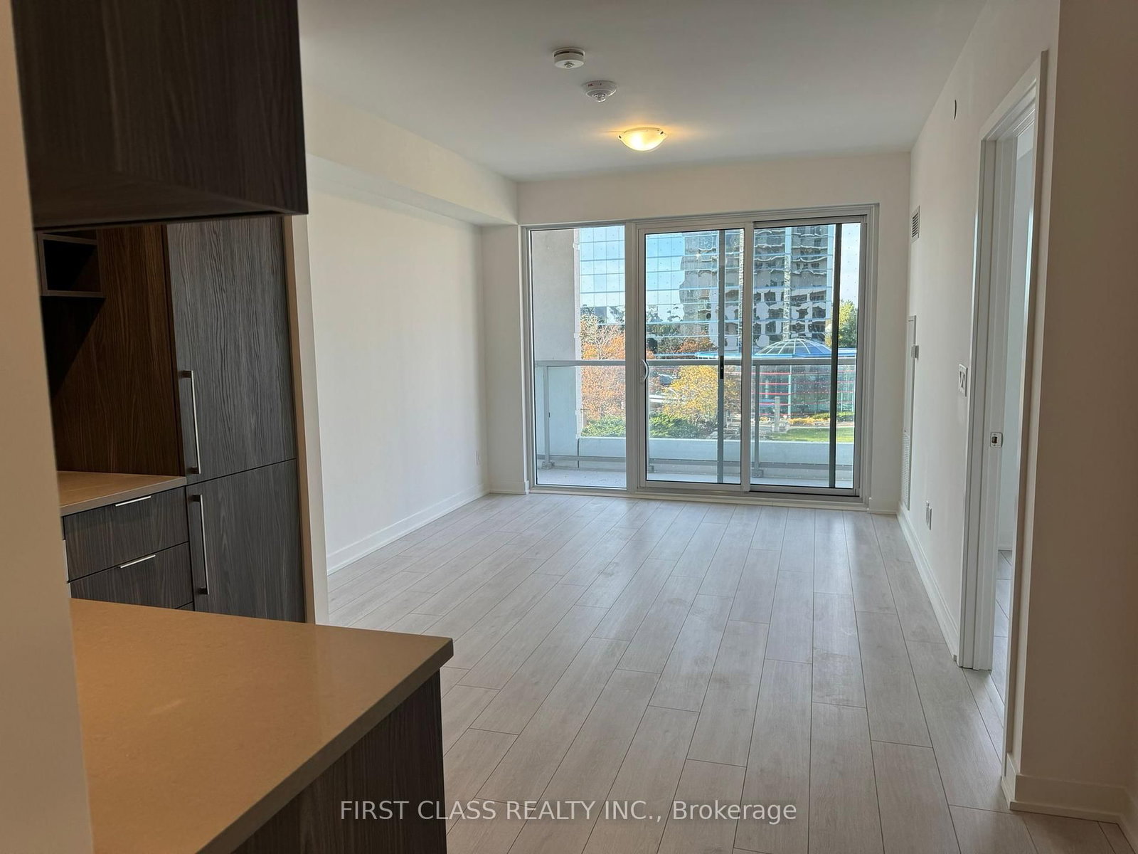 2033 Kennedy Road, Unit 507 - Photo 11