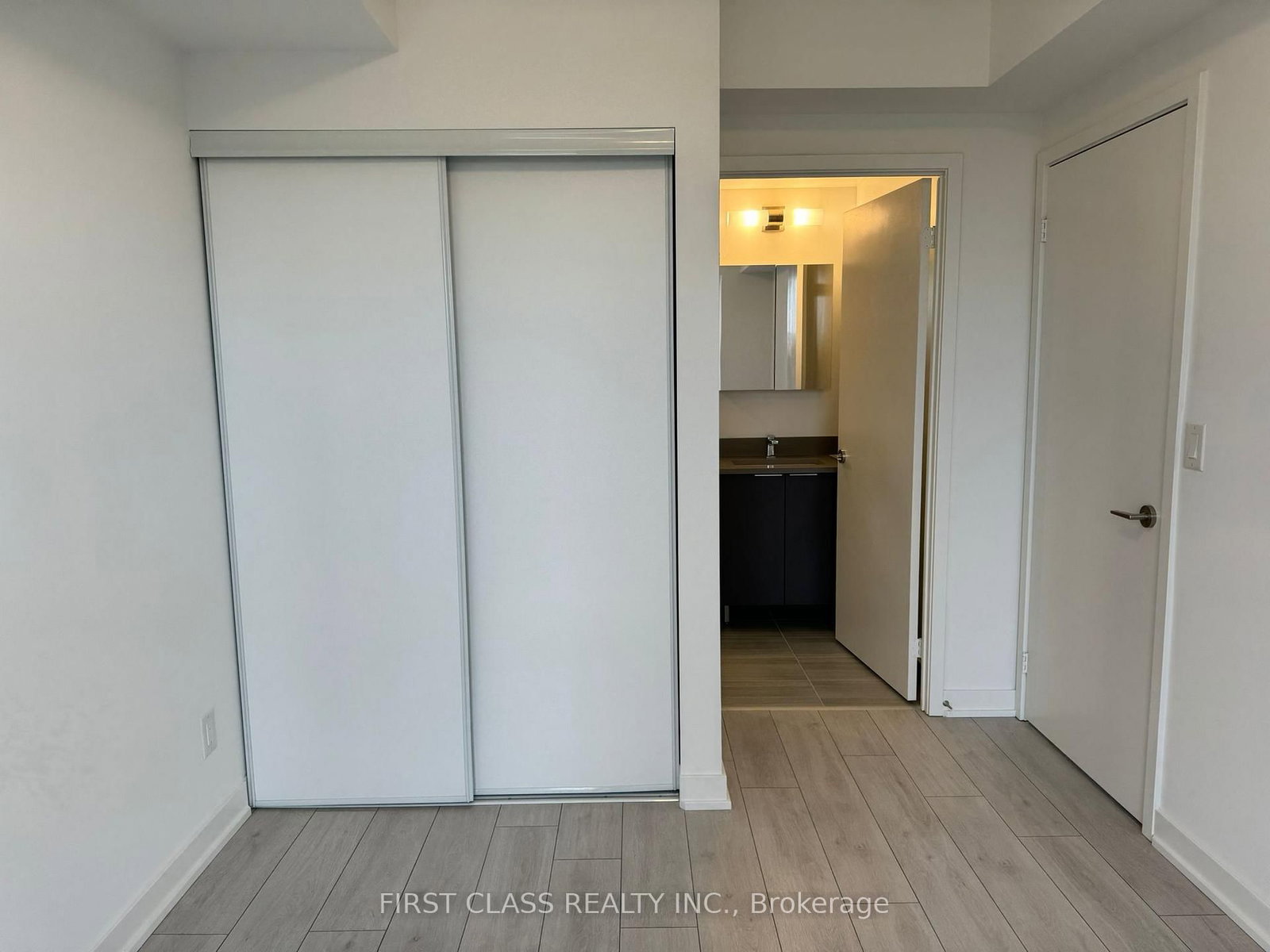 2033 Kennedy Road, Unit 507 - Photo 9