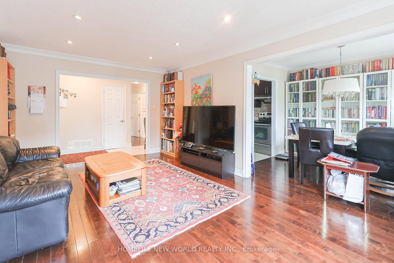 Listing Image 14