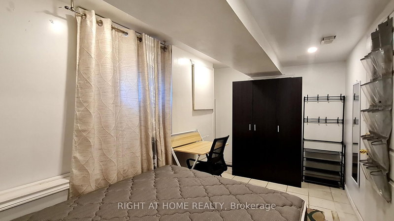 RM D - 55 Littleleaf Dr, Toronto, M1B 1Y7 | Image 2