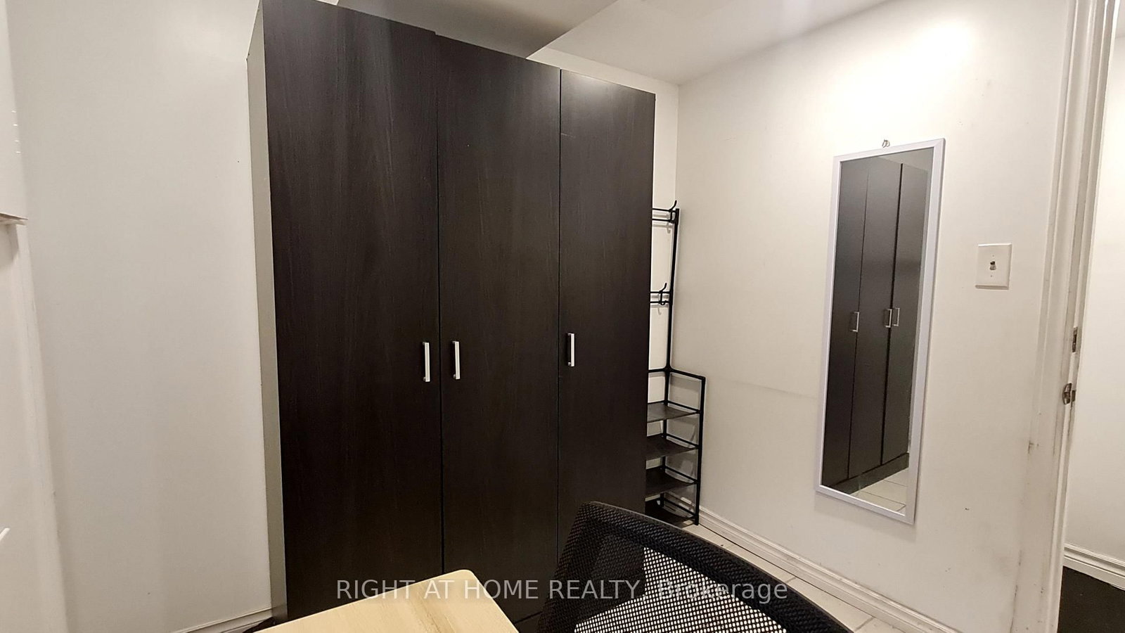 55 Littleleaf Drive, Unit RM D - Photo 4