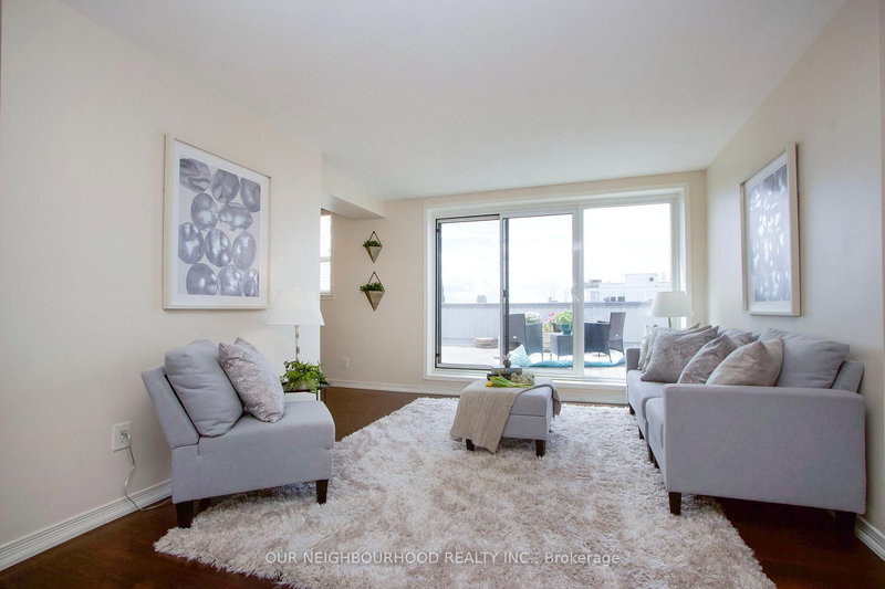 702 - 80 Athol St E, Oshawa, L1H 8B7 | Image 3