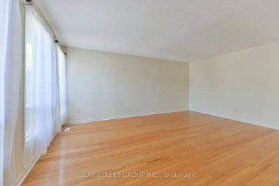 33 Kilchurn Castle Drive — more photos