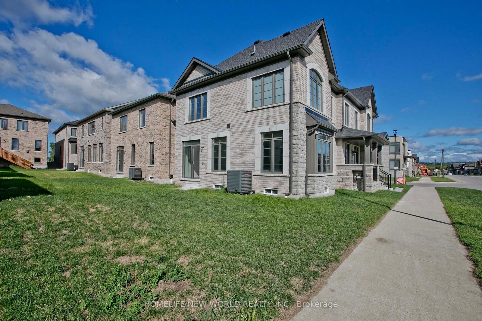 Listing Image 29