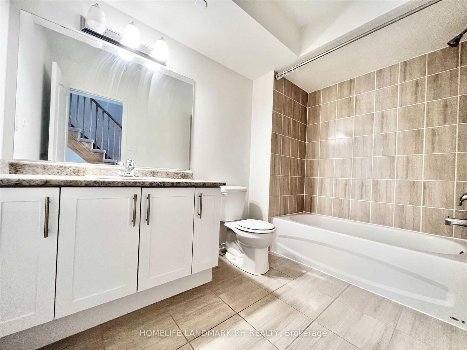 Townhouse leased at 2633 Eaglesham Path, Oshawa, Ontario, L1L 0M7 - Windfields - MLS: E12372076