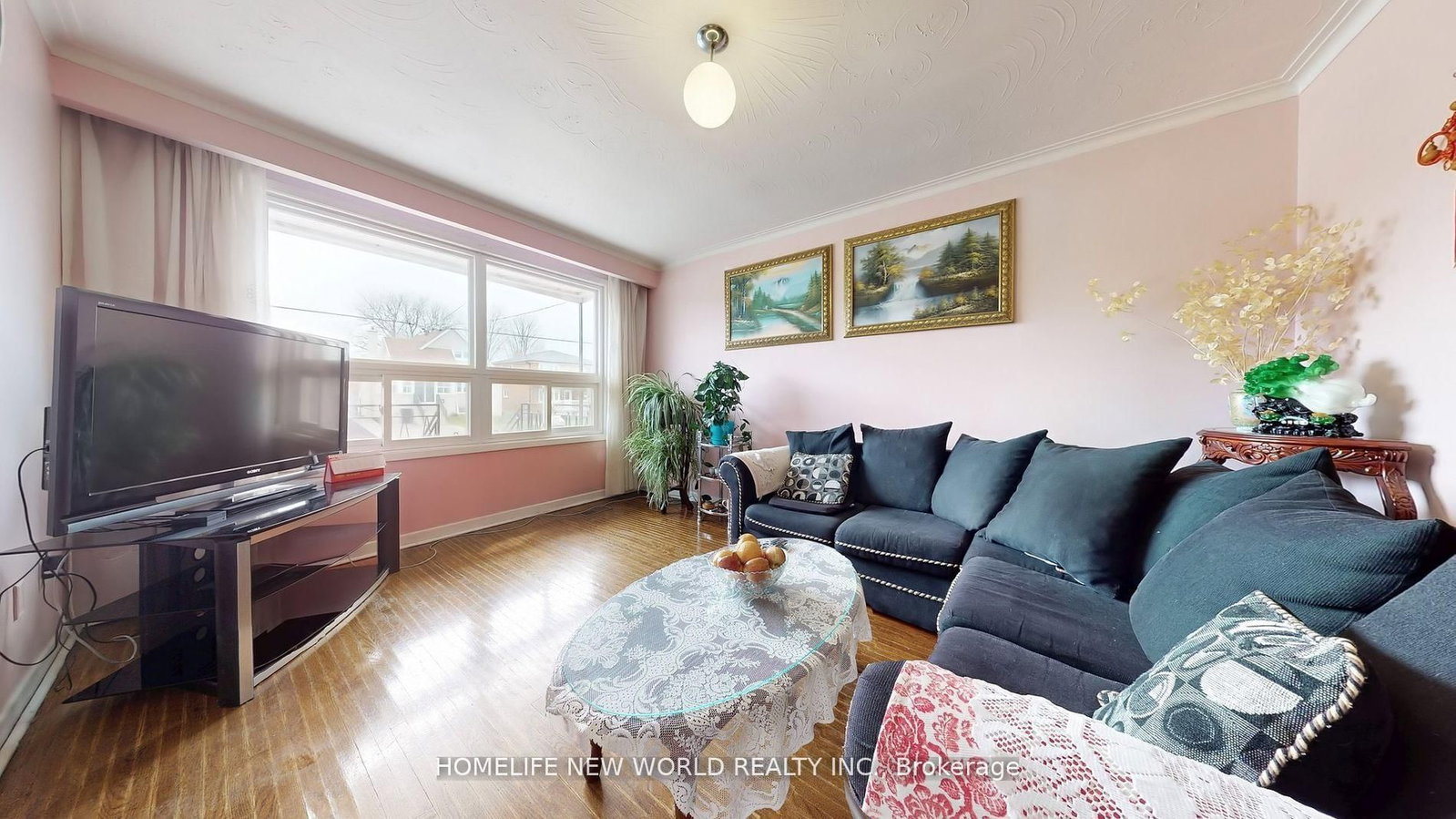 Listing Image 5
