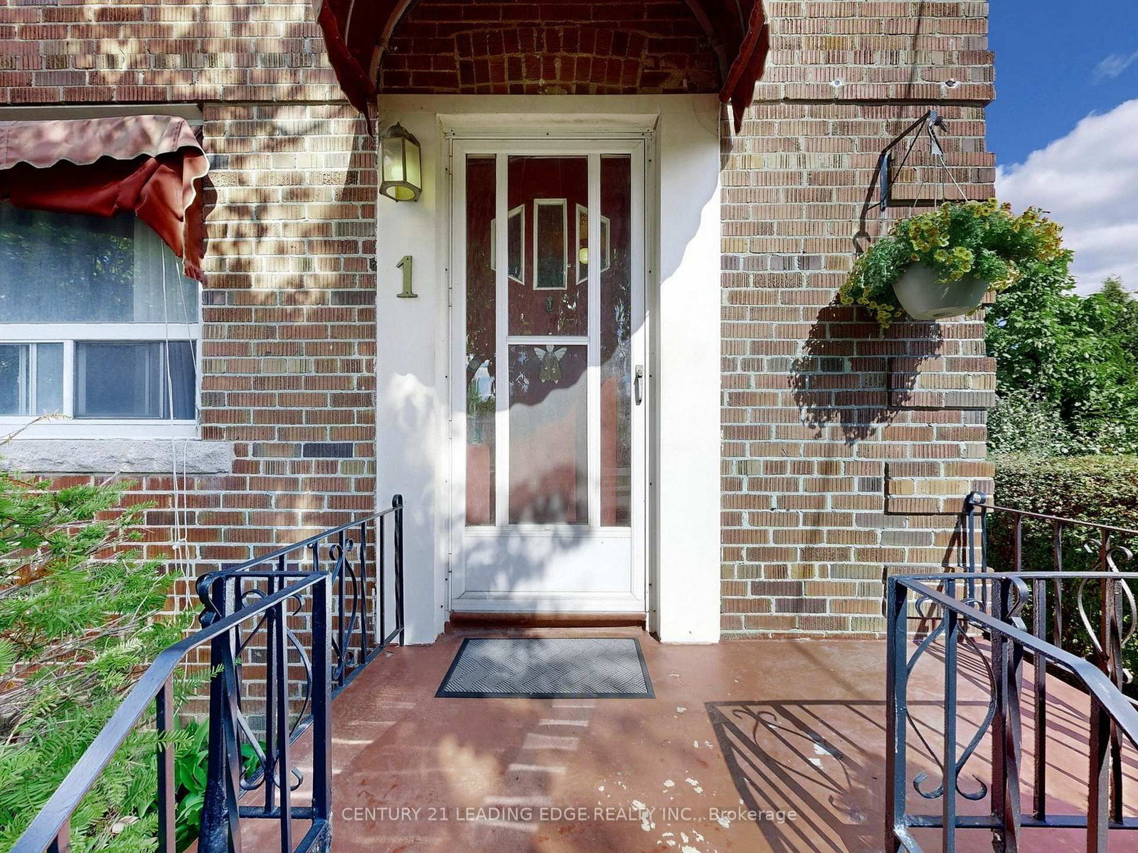 Listing Image 6