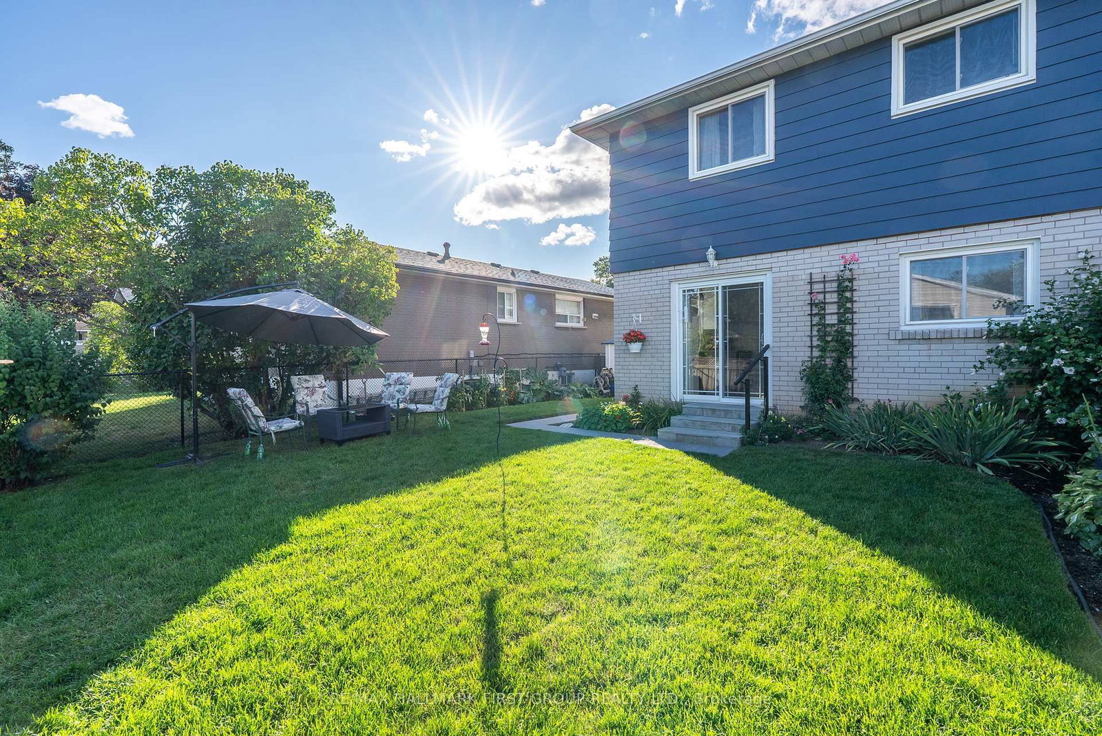 Listing Image 19