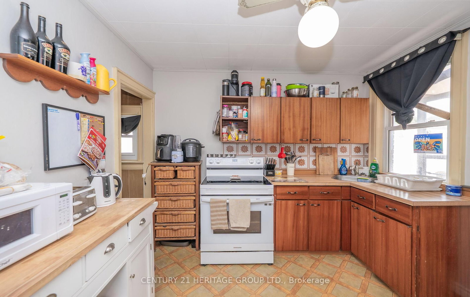 Listing Image 17