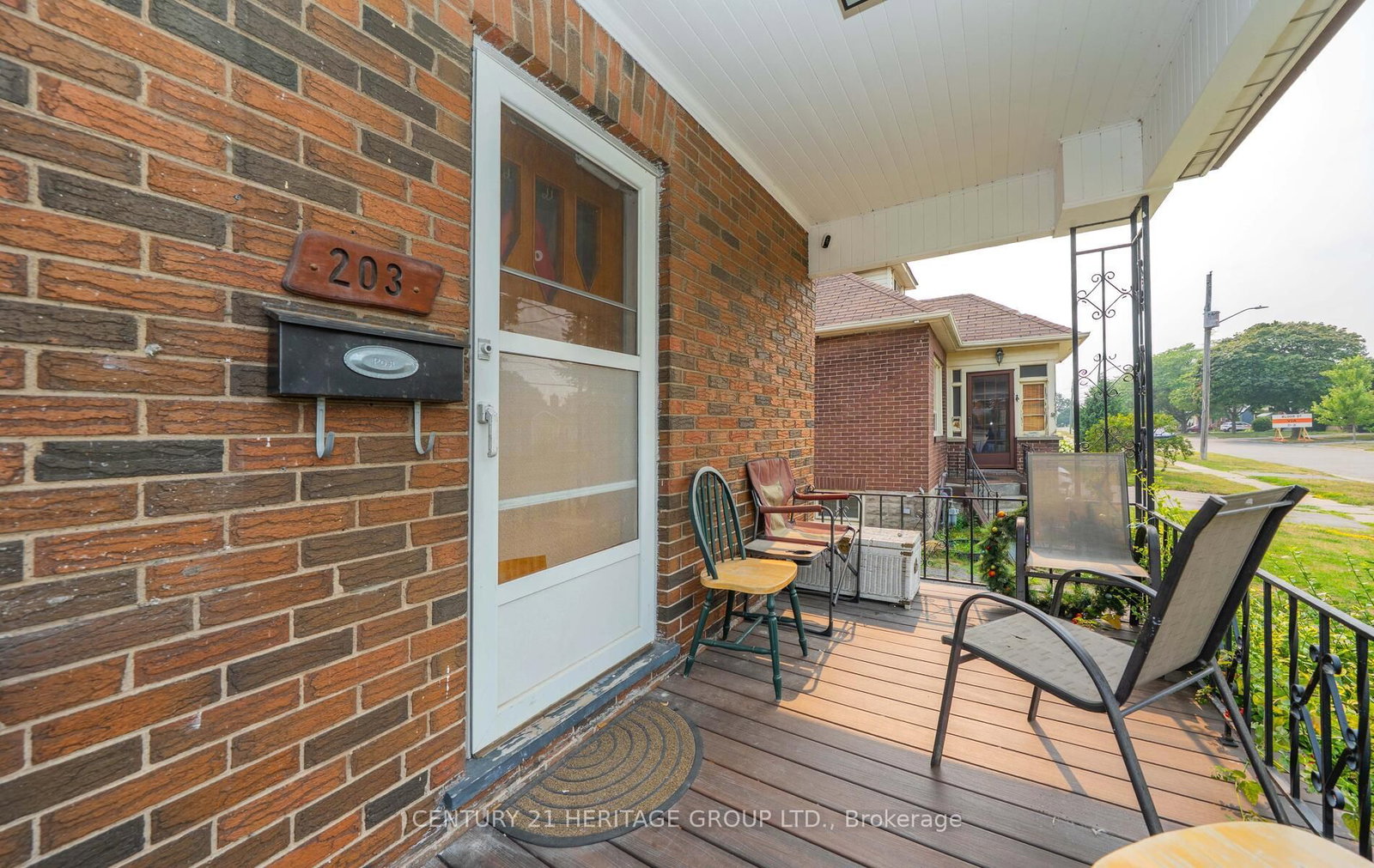 Listing Image 6