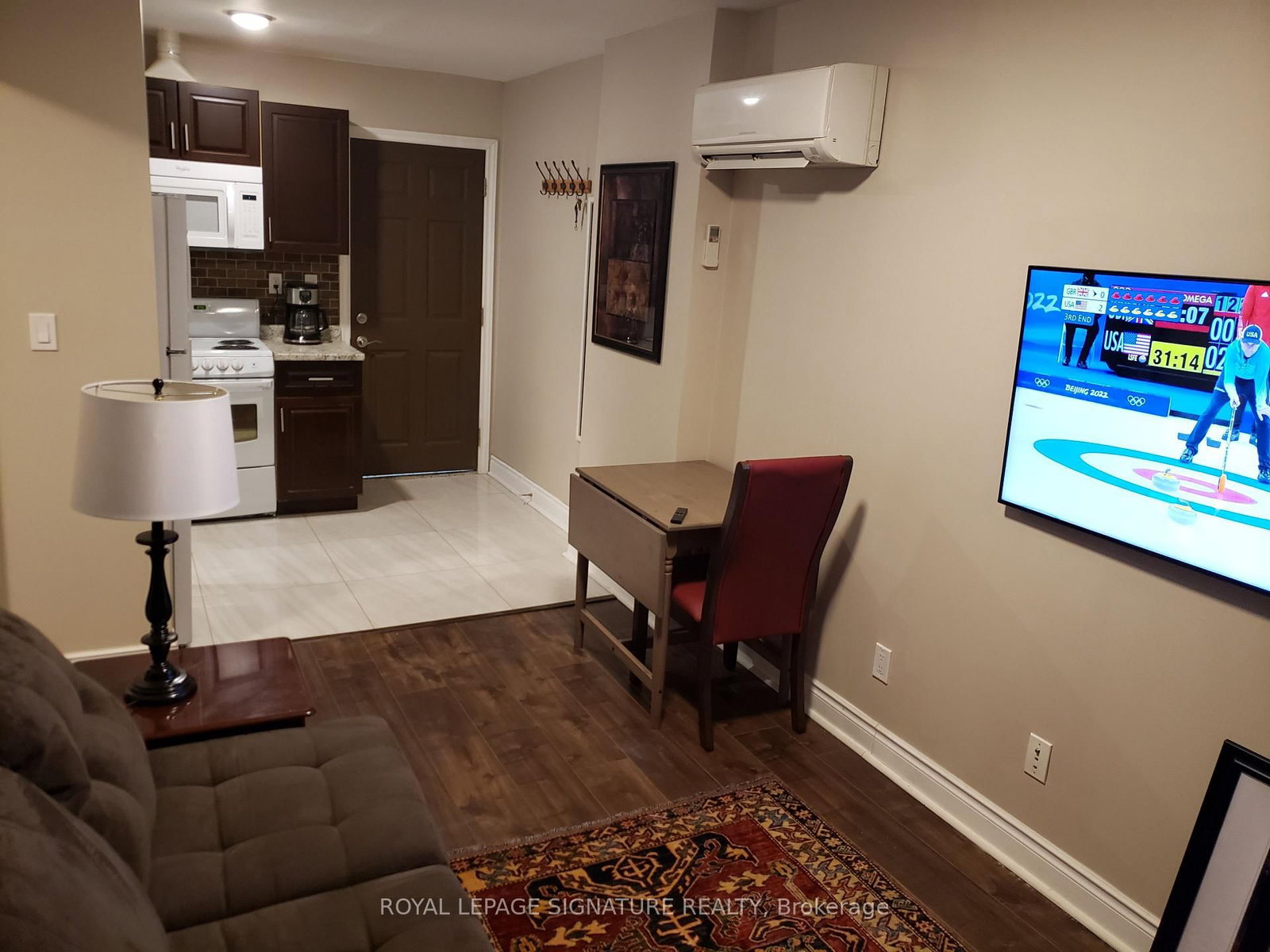 Listing Image 20