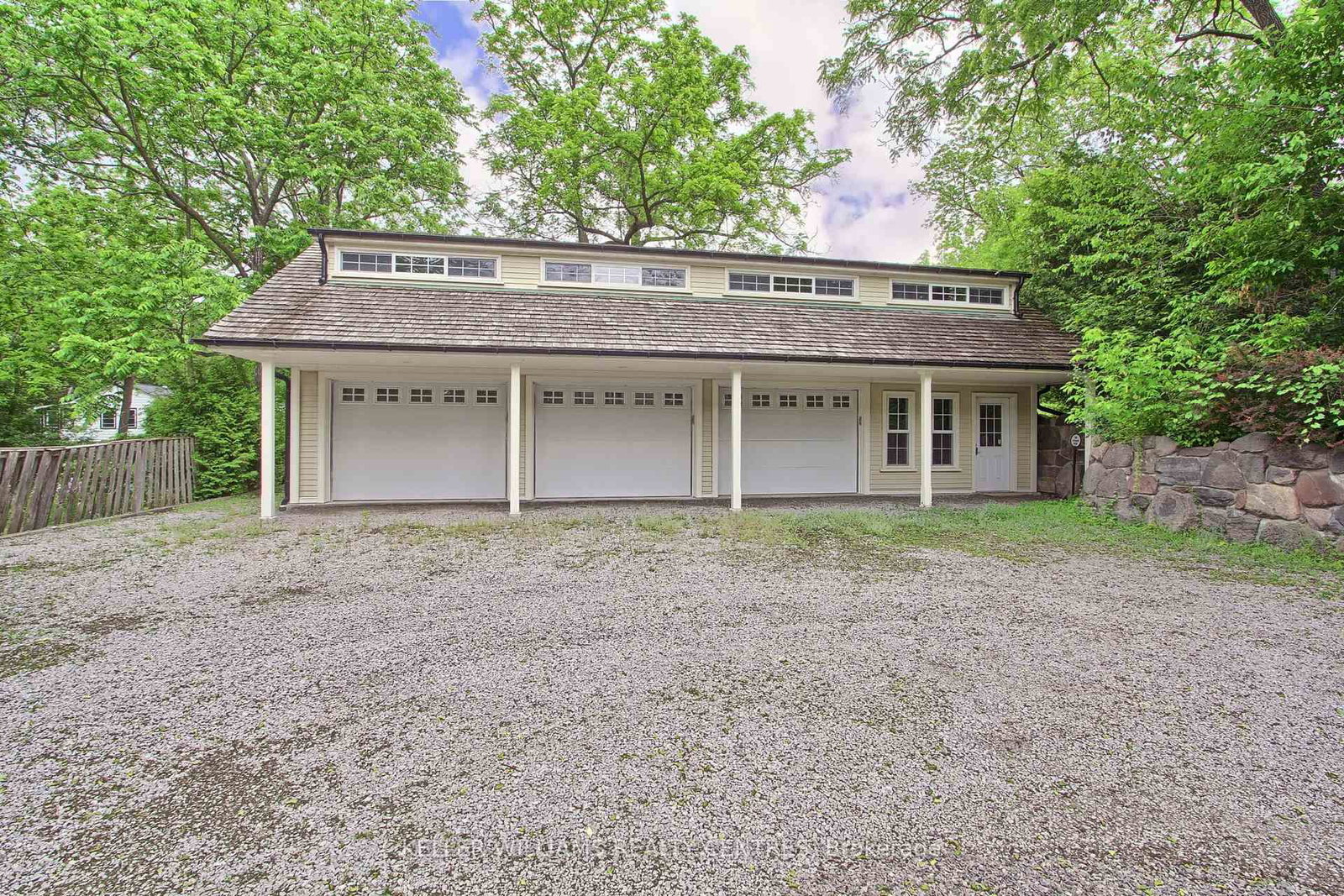 Listing Image 46