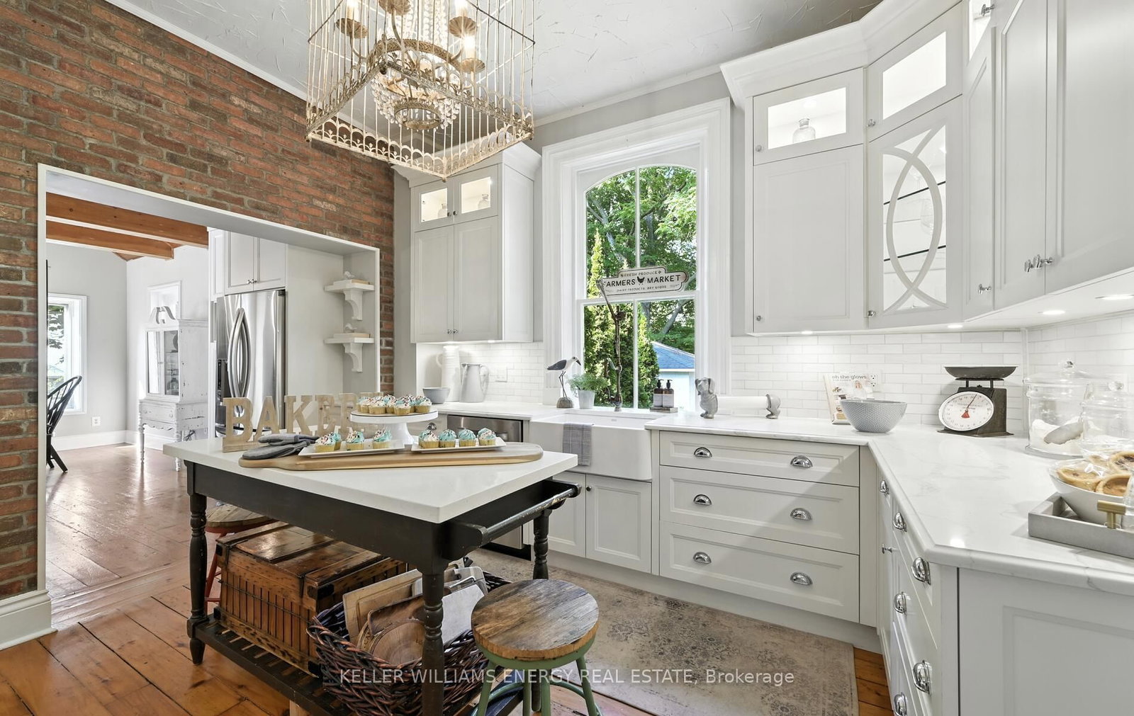 Listing Image 14