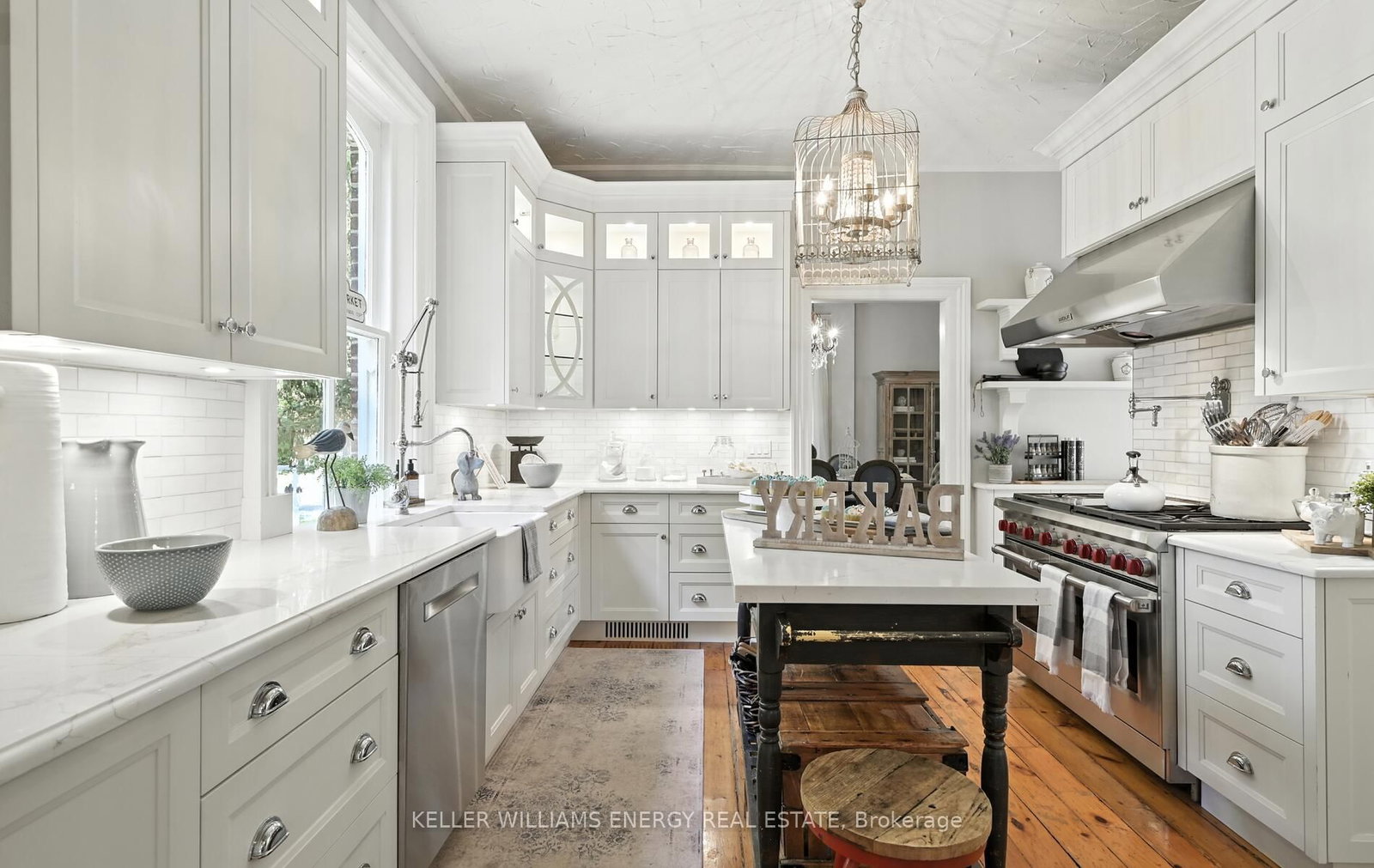 Listing Image 16