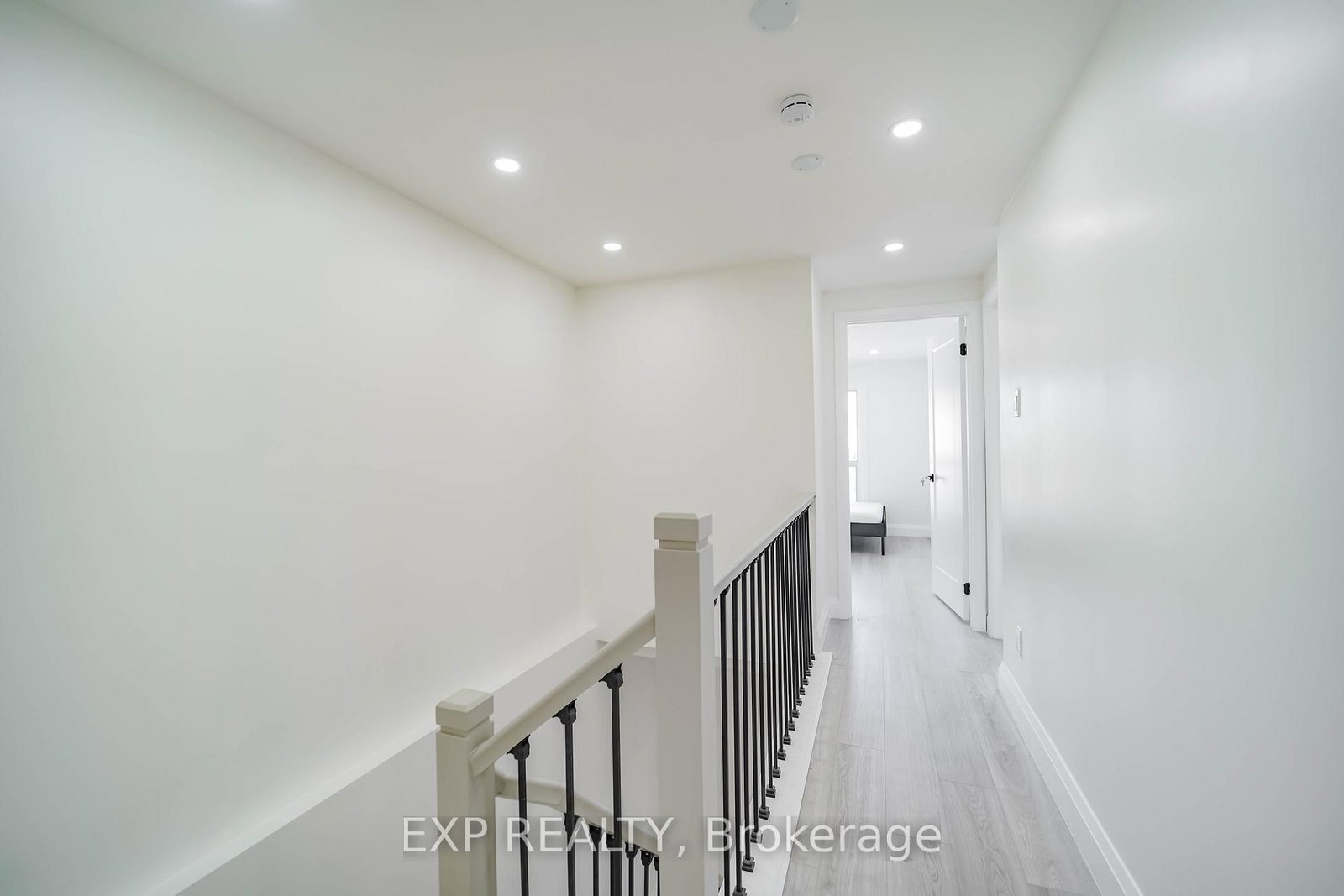 Listing Image 37