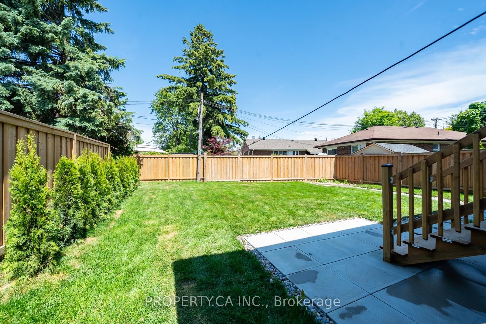 Detached House sold at 33 Moorecroft Crescent, Toronto, Ontario, M1K 3T9 - Ionview - MLS: E12374676