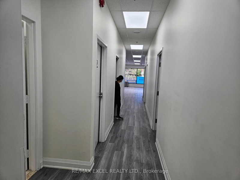 5 - 3477 Kennedy Rd, Toronto, M1V 4Y3 | Image 2