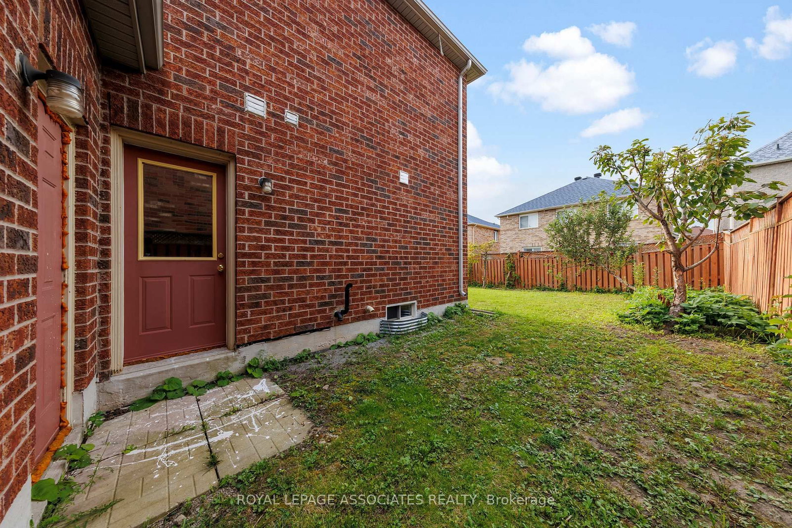 Listing Image 20