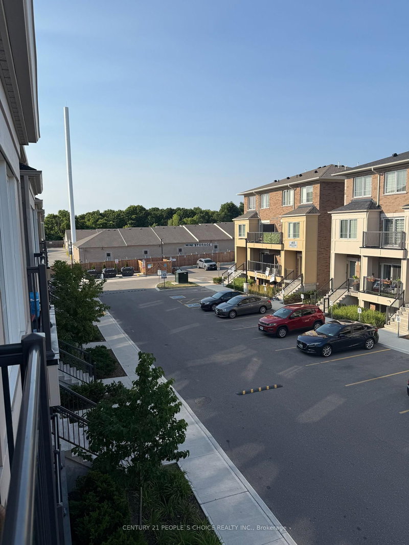 4 - 465 Beresford Path, Oshawa, L1H 0B2 | Image 2