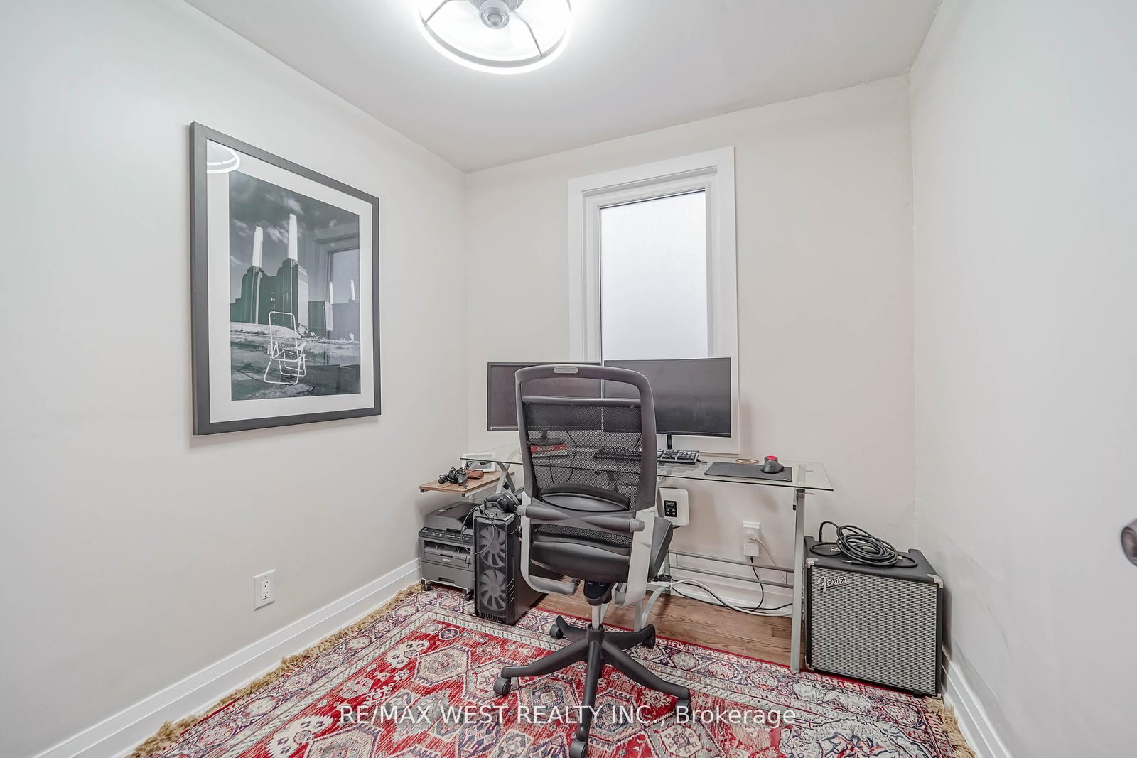 Listing Image 12