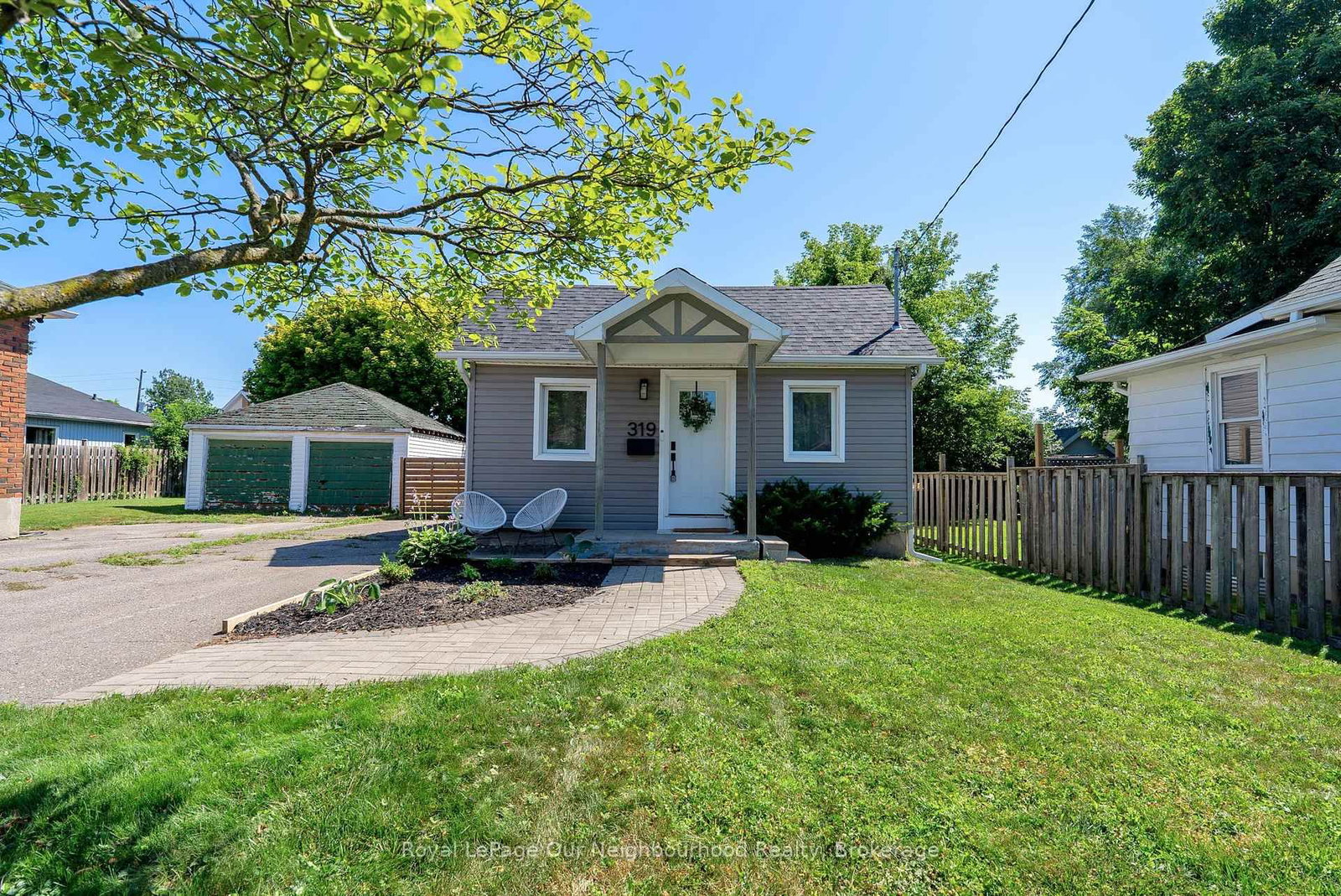 Listing photo 2