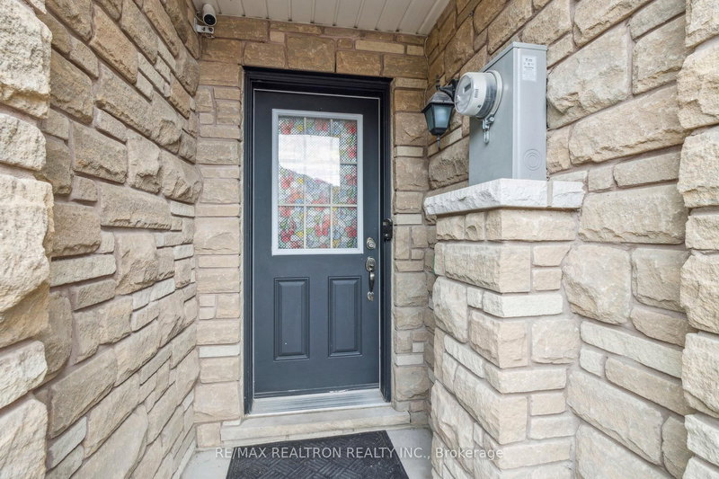 33 Pidgeon St, Toronto, M1L 3M3 | Image 3