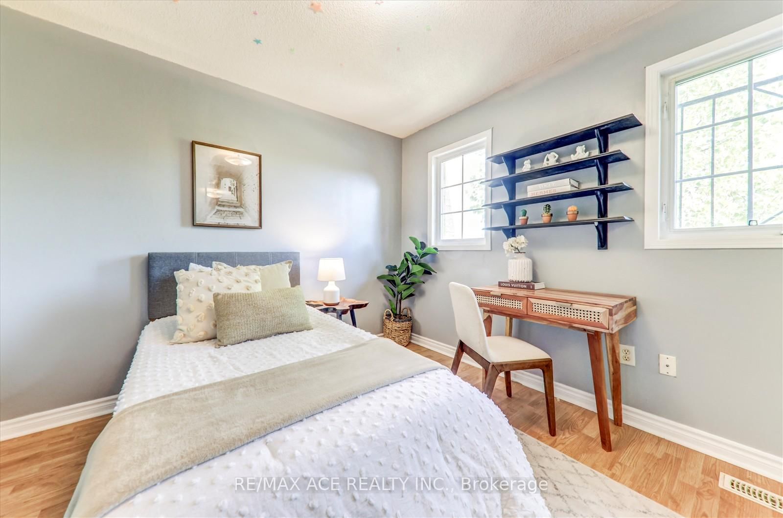 Listing Image 21