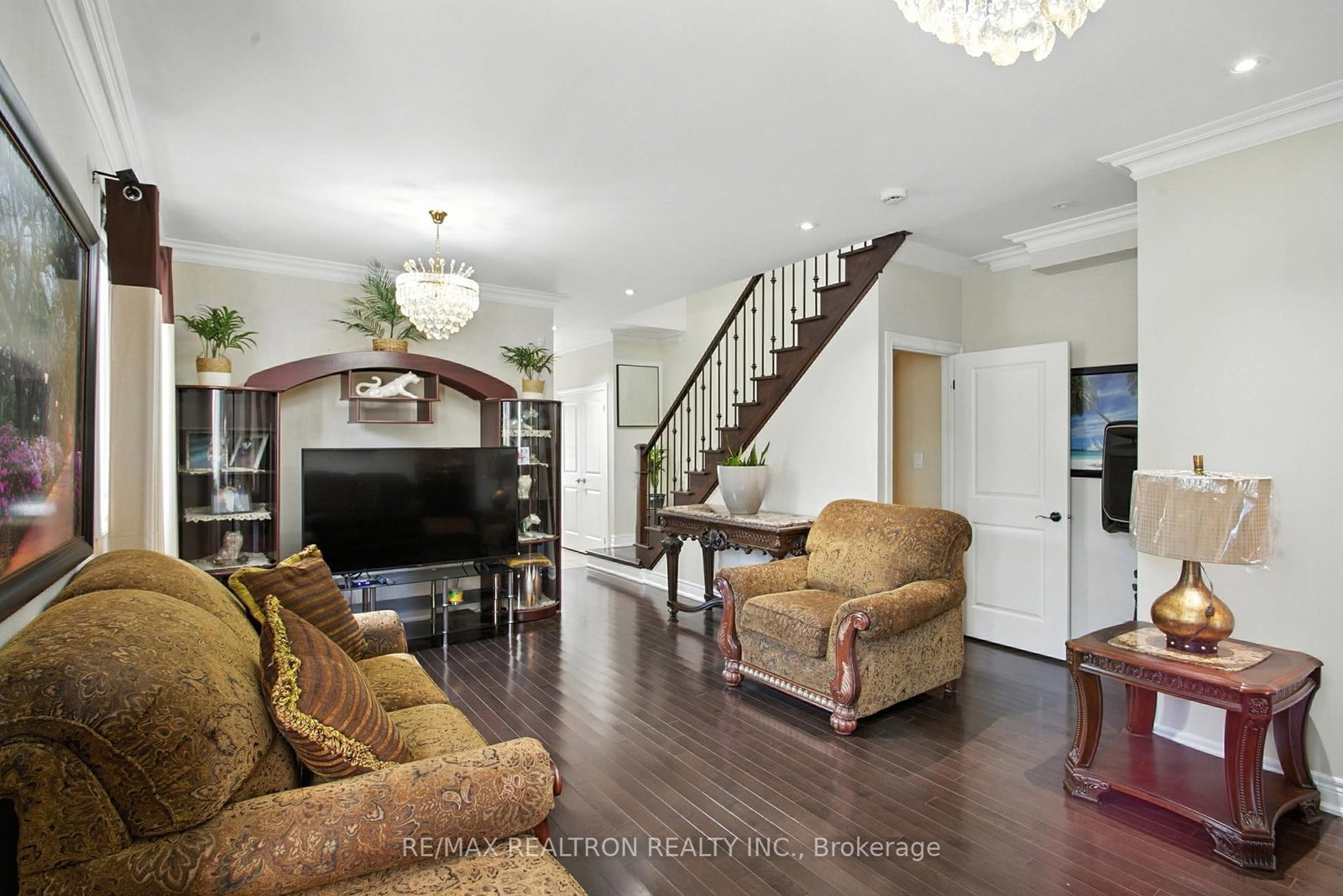 Listing Image 21