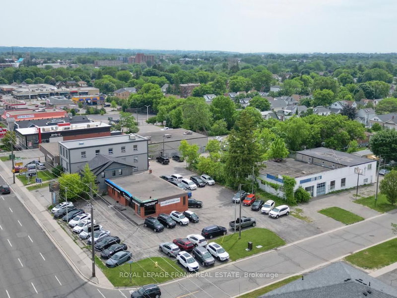 349 King St W, Oshawa, L1J 2J8 | Image 3