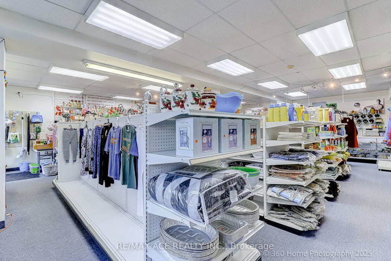 426-428 Dawes Rd, Toronto, M4B 2E8 | Image 2