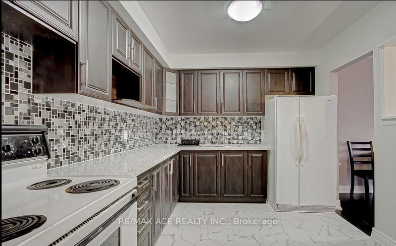 Unit A - 426 Dawes Rd, Toronto, M4A 2E8 | Image 2