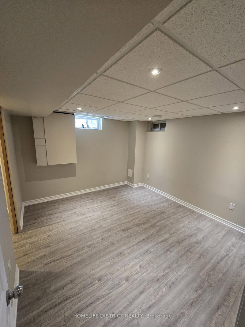 29 Freer Cres, Ajax, L1T 4N5 | Image 3