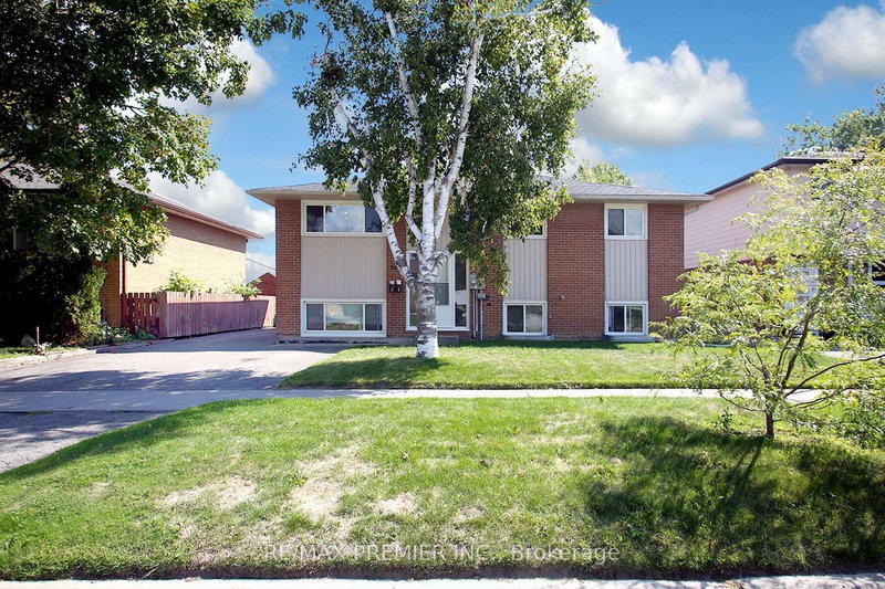 361 Dwight Ave, Oshawa, L1J 1K8 | Image 2