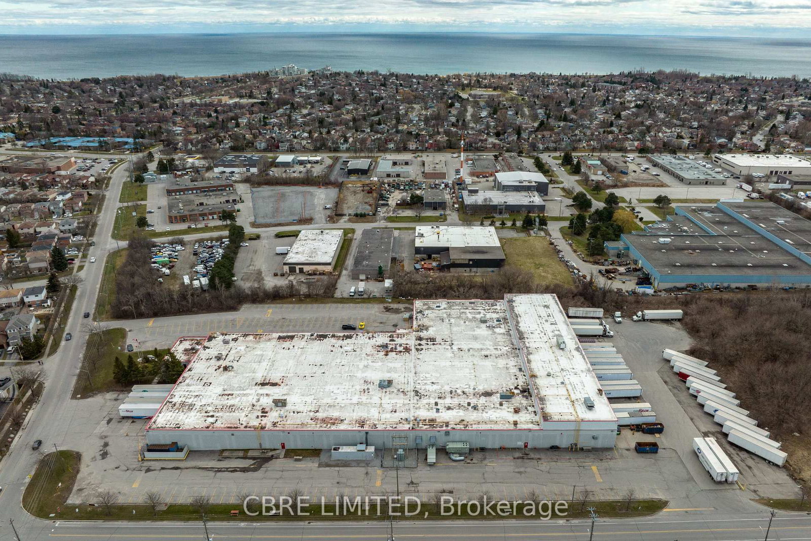 660 Monarch Avenue - Photo 3