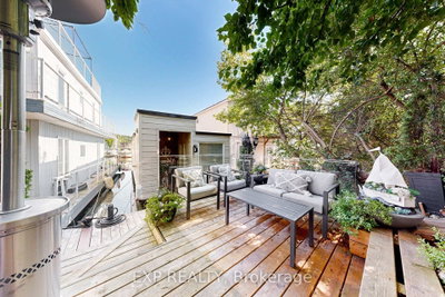 Detached House sold at 2-7 Brimley Road, Toronto, Ontario, M1M 3W3 - Cliffcrest - MLS: E12397652