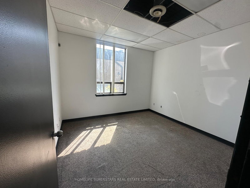 28 Howden Rd, Toronto, M1R 3E4 | Image 3