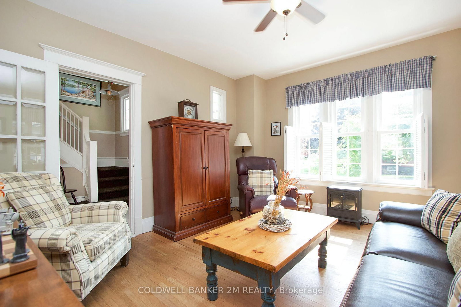 Listing Image 7