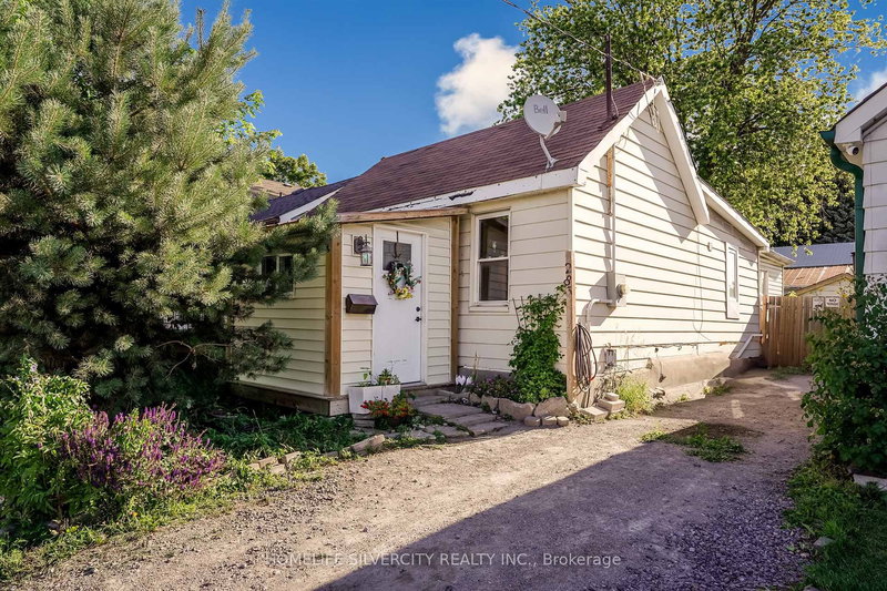 283 Park Rd S, Oshawa, L1J 4H4 | Image 2