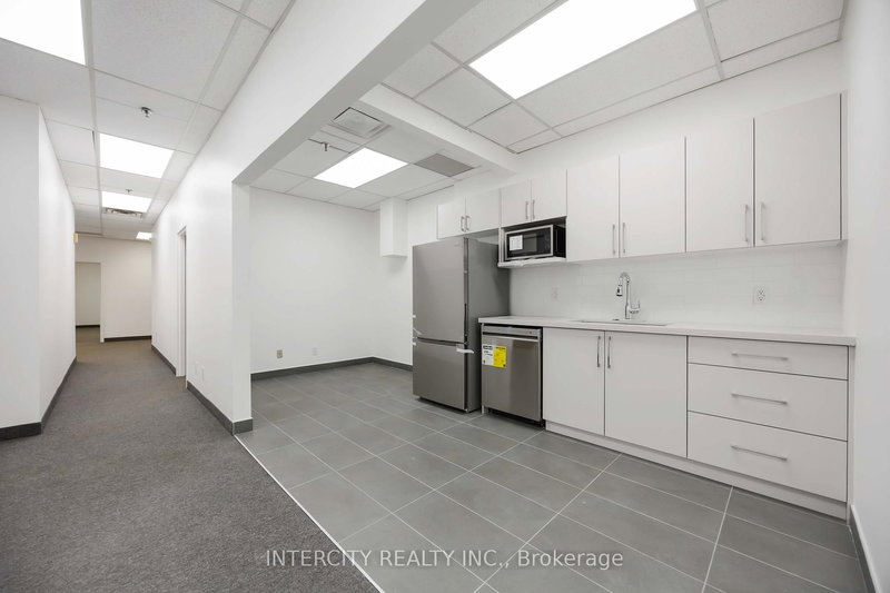 65 Melford Dr, Toronto, M1B 2G6 | Image 2