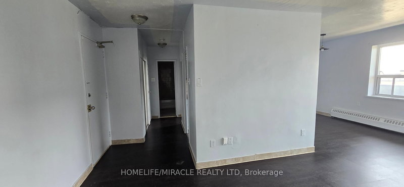 302 - 1651 Victoria Pk Ave, Toronto, M1R 1P9 | Image 3