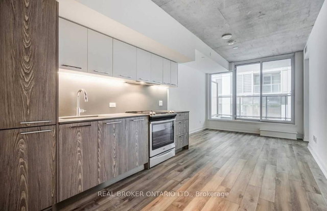 1007 - 30 Baseball Place
