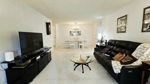 1808 - 225 Bamburgh Circle