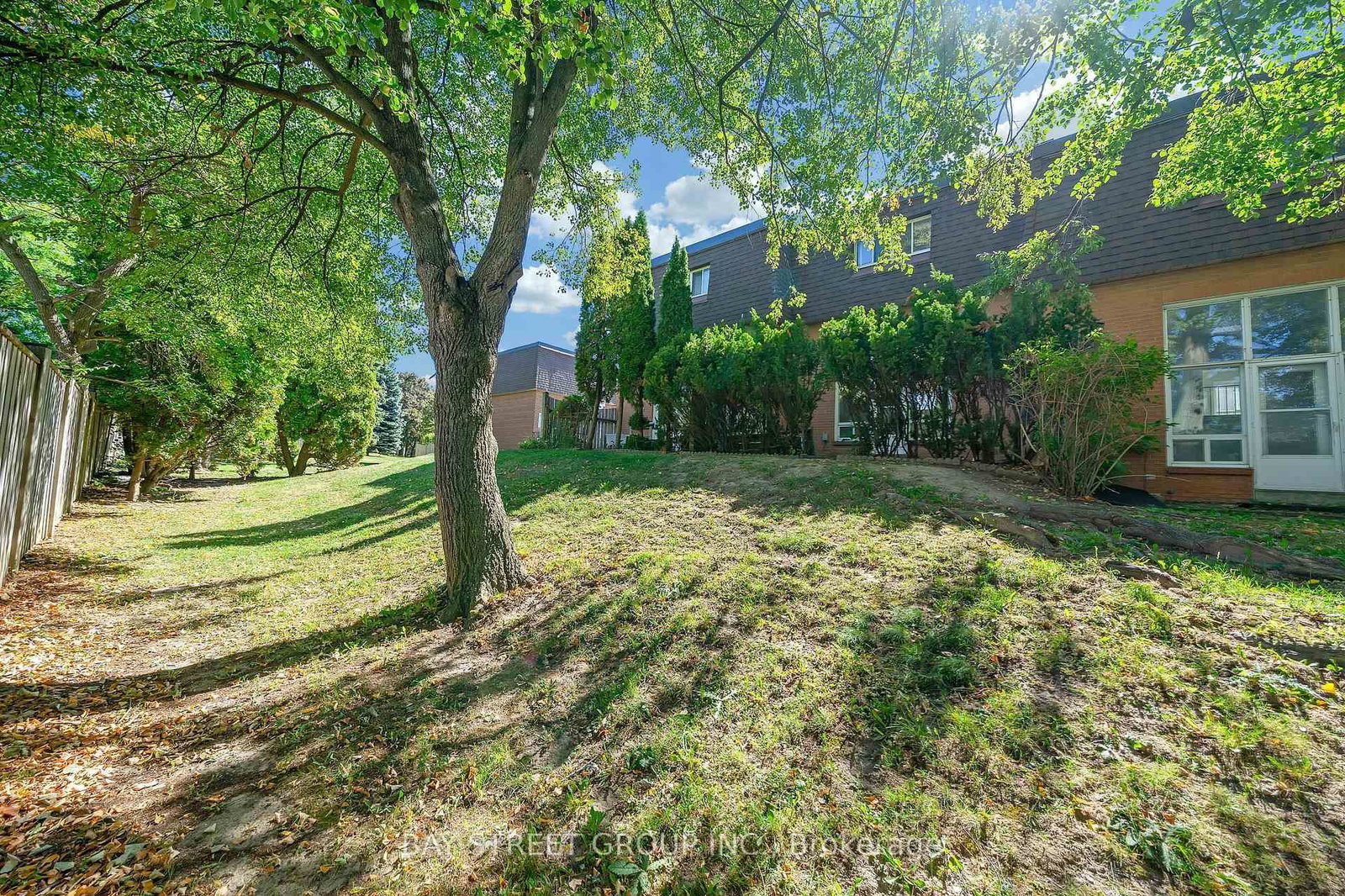 Listing Image 33