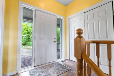 1945 Shirley Road E — photo 4