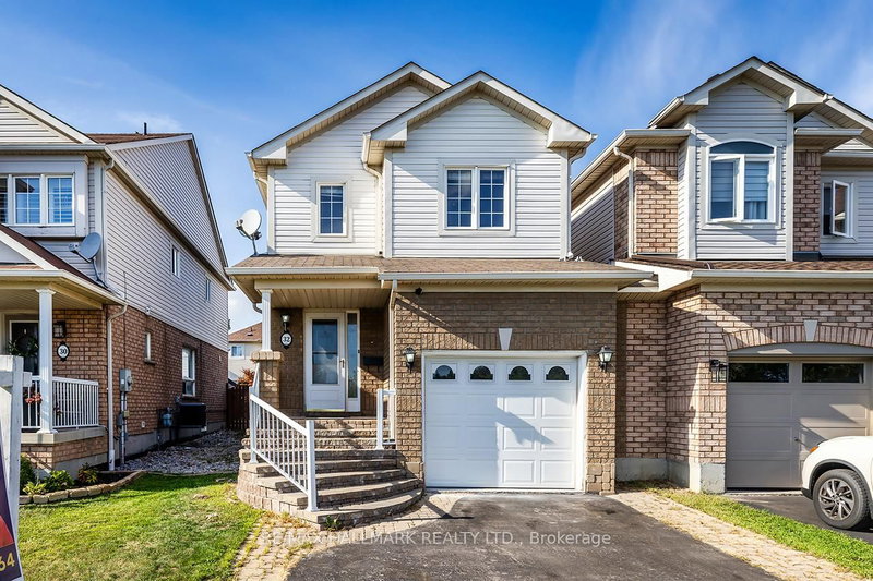 32 Samandria Ave, Whitby, L1R 2Z7 | Image 2