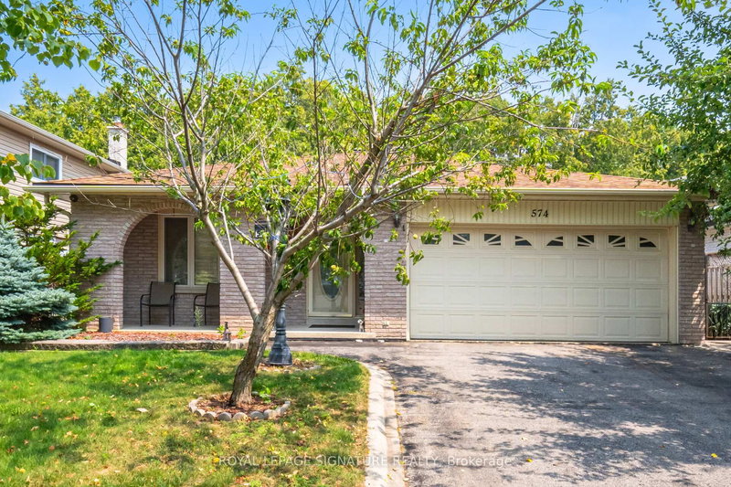 574 Antigua Cres, Oshawa, L1J 6B4 | Image 2