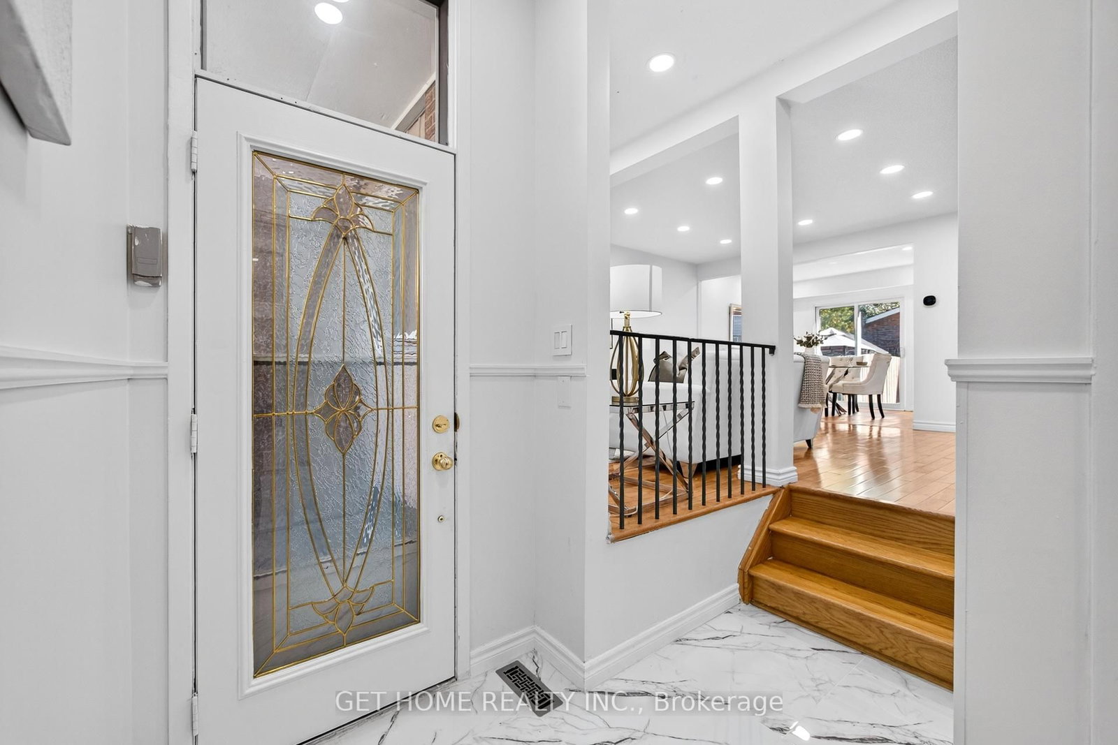 Listing Image 7
