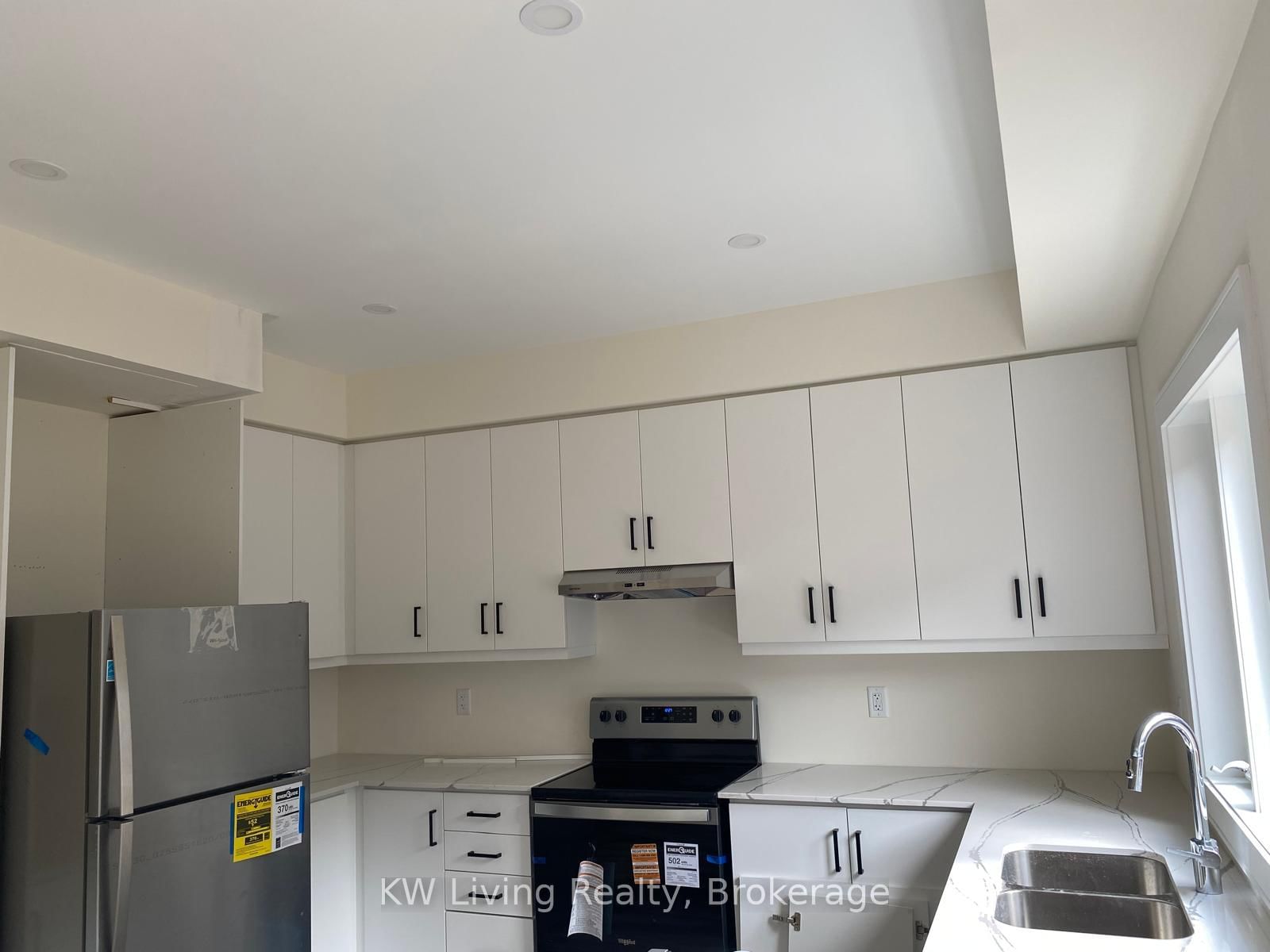 1695 Dersan Street, Unit 502 - Photo 8